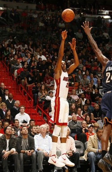 而是用精准 而是用精准